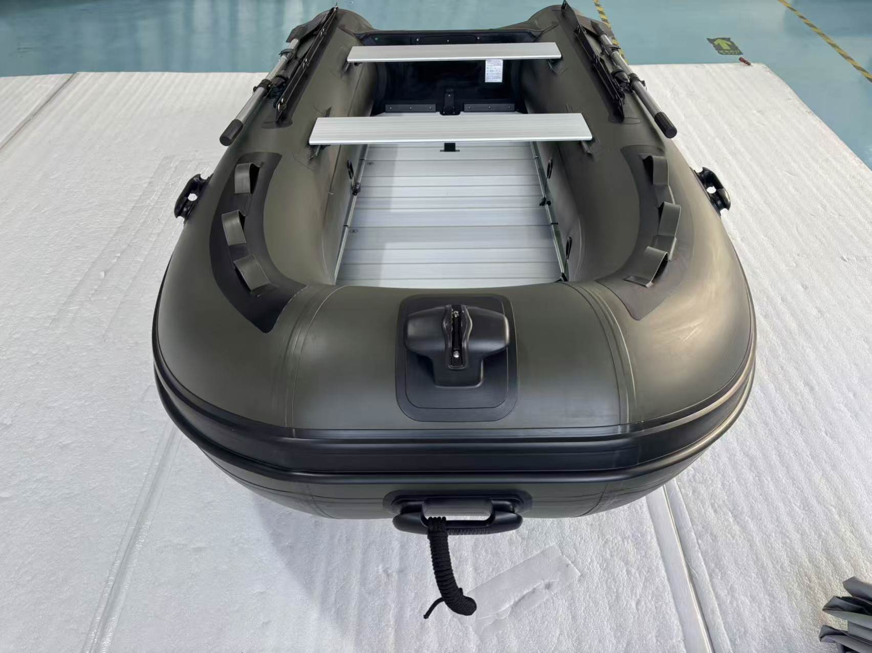 Inflatable Boat 4 Person - Bateau gonflable en PVC avec plancher